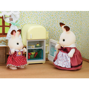 Sylvanian Families Набор "Мама кролик Сильвия и холодильник" 2202