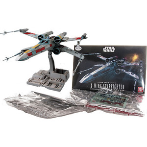 Конструктор Bandai Star Wars сборная Истребитель XWing Fighter (84610)